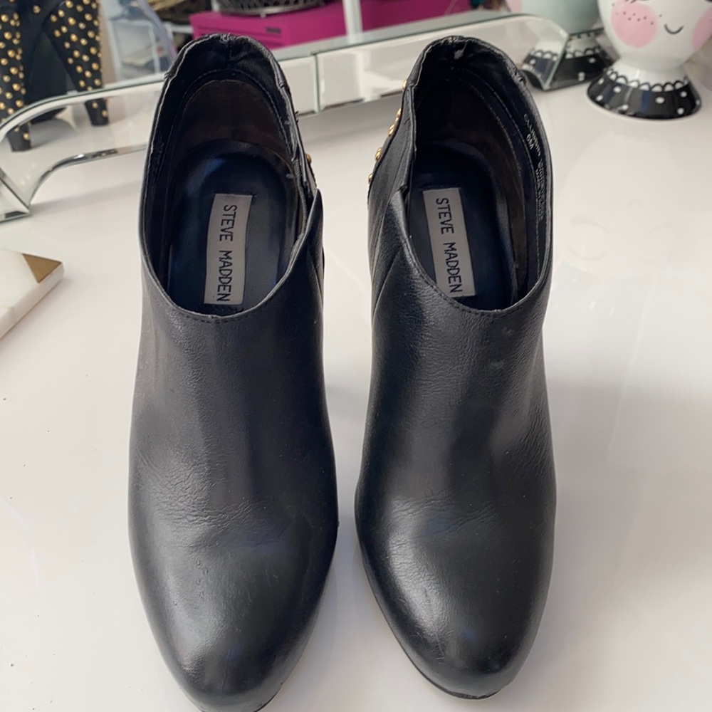 Steve Madden booties